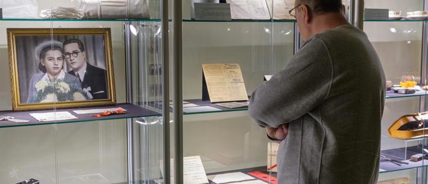 Wystawa w "Przełomach". Wędrówką jedną życie jest człowieka