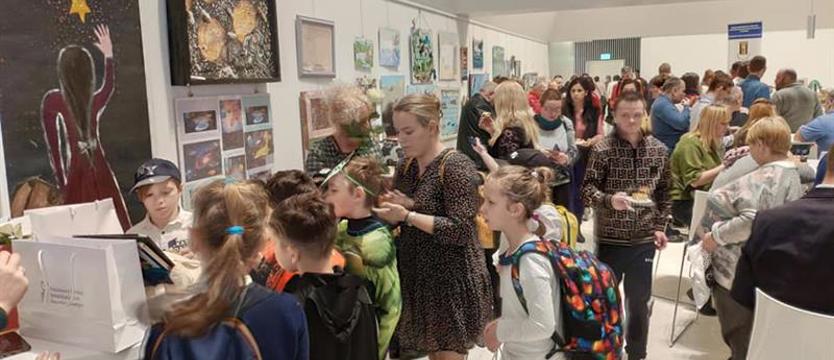 Pokaż świat za sto lat. Konkurs plastyczny Sztuka Osób Niepełnosprawnych