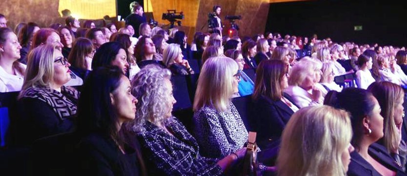II Szczecińskie Forum Kobiet w filharmonii. Energia ponad trzystu szczecinianek