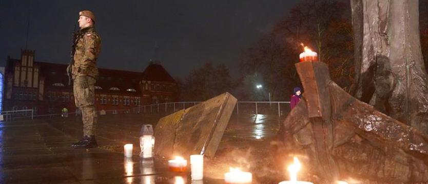 „Światełko Wolności” w Szczecinie. Pamiętali o ofiarach stanu wojennego