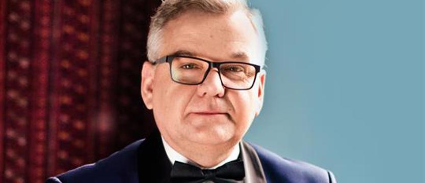 Rozmowa z Arturem Andrusem. Recital w kamizelce wędkarskiej