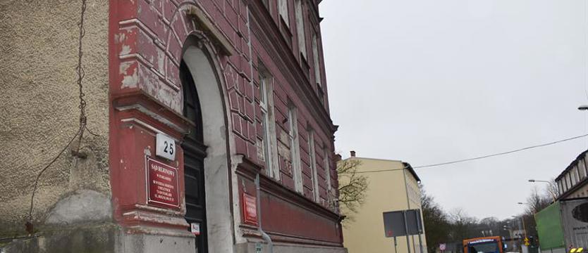 Uchodźcy w sądzie. Stargard uruchamia noclegownię