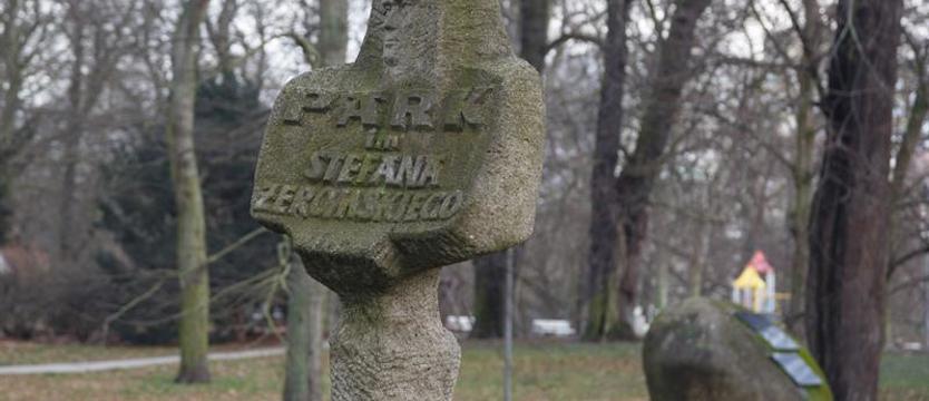 Nastolatek pobity w parku Żeromskiego. Policja zatrzymała dwie osoby