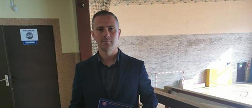 Piłka nożna. Stalowy diament