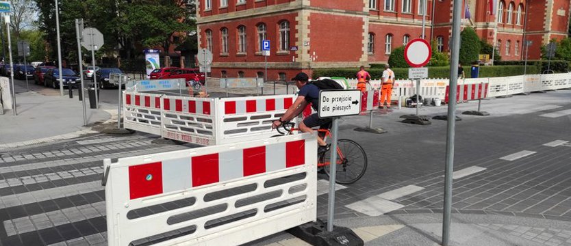 Uwaga na utrudnienia. Poprawki w alei Jana Pawła II