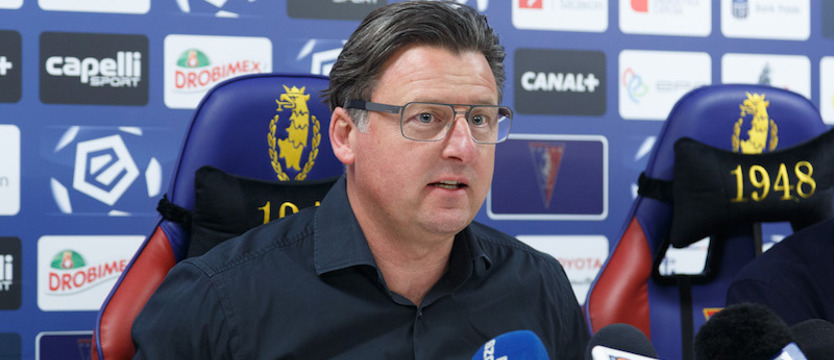 Piłka nożna. Kosta Runjaić trenerem Pogoni tylko do końca sezonu