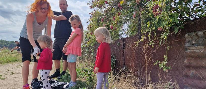 Golęcino sprząta i się bawi