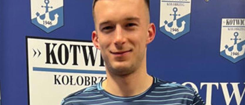 Piłka nożna. Zvonimir Petrović z Kotwicą!