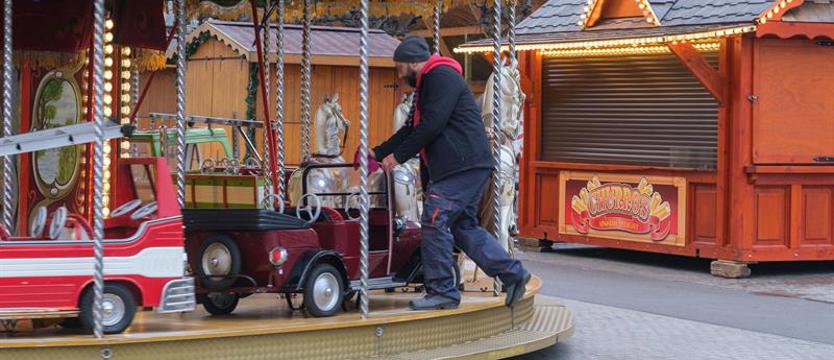 Spotkajmy się na jarmarku. Tu poczujesz magię świąt