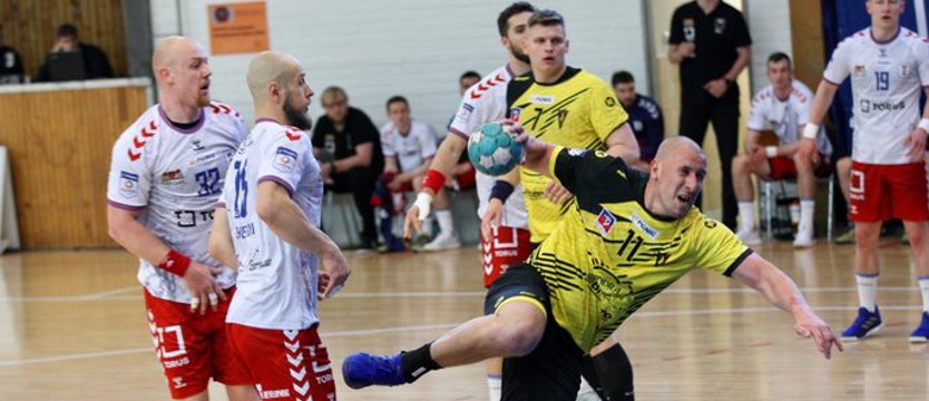 Piłka ręczna. Porażka Sandry SPA Pogoni i spadek z PGNiG Superligi