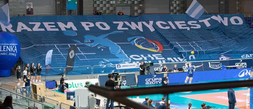 Siatkówka. Chemik kontra były prezes