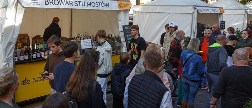 Koneserzy piwa opanowali Aleję Kwiatową