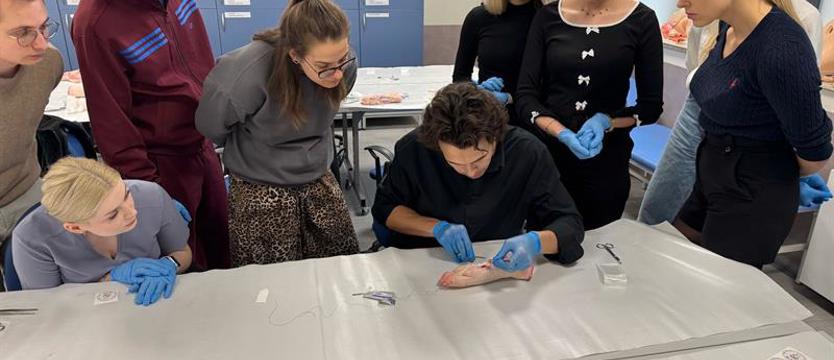 Warsztaty przyszłych chirurgów