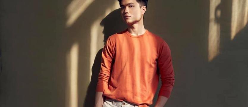 Zagra filipiński pianista