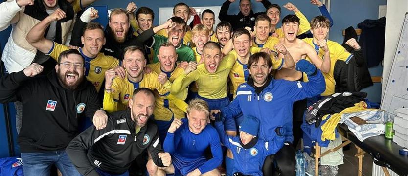 Piłka nożna. Arkonia i Hutnik górą w derbach