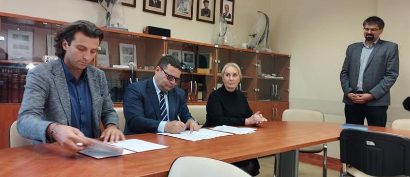 Nowoczesna technologia pomoże leczyć zeza. Dzięki połączeniu nauki z biznesem