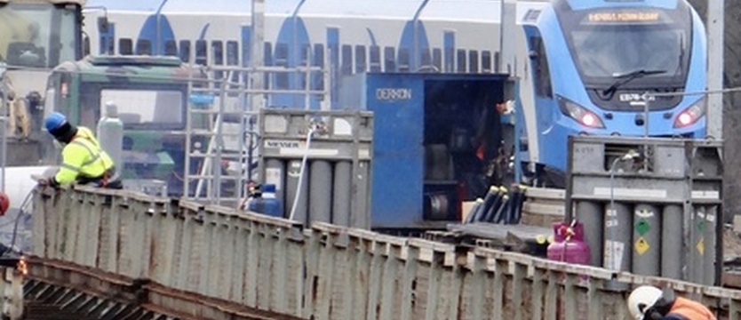 Nad Regalicą kolejowy przestój i opóźnienia pociągów