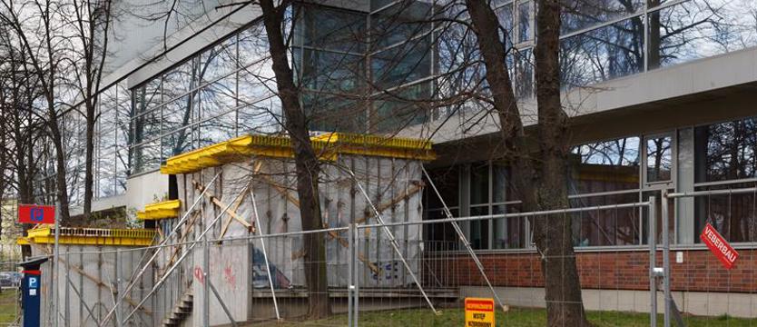 Floating Arena działa na pół gwizdka. Remont basenu dopiero w przyszłym roku