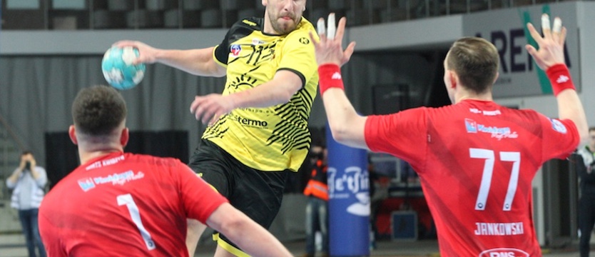 Piłka ręczna. Dramat walczącej o utrzymanie Sandry...