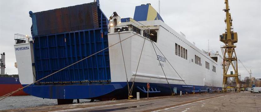 „Epsilon” ponownie w Szczecinie. Prom ma naprawić Morska Stocznia Remontowa „Gryfia”