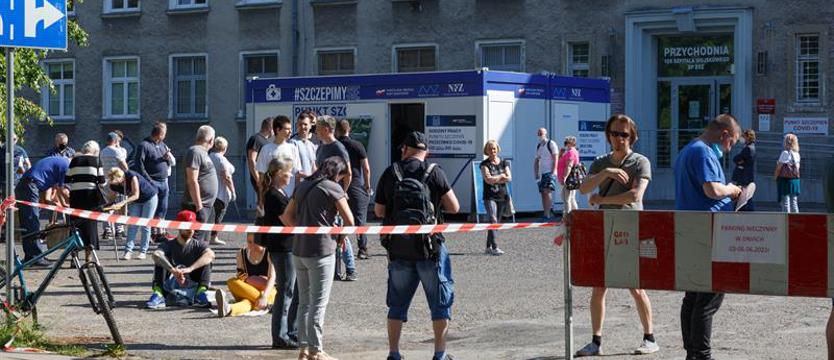 Od poniedziałku szczepienia nastolatków w wieku 12 - 15 lat