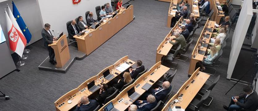 Zarząd województwa z wotum zaufania i absolutorium