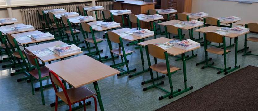  „Lex Kamilek" paraliżuje pracę szkół i przedszkoli?  