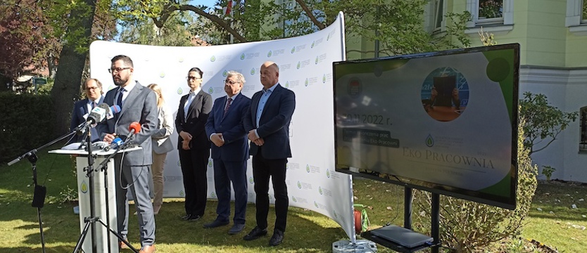 Pieniądze dla szkół i strażaków z programów pomocowych