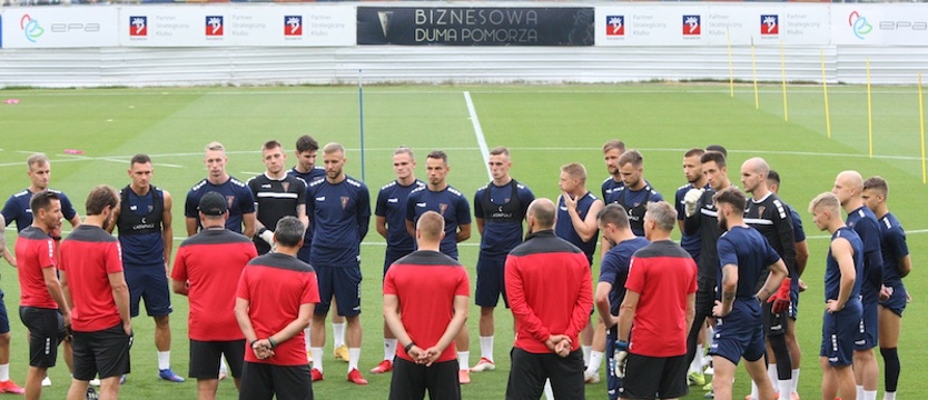 Piłka nożna. Ostatnie treningi przed pucharowym meczem