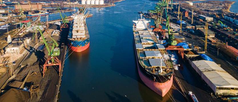 Gorąco wokół Portów Szczecin - Świnoujście. Marchewka uderza w kolegę Brudzińskiego. Europoseł odpowiada