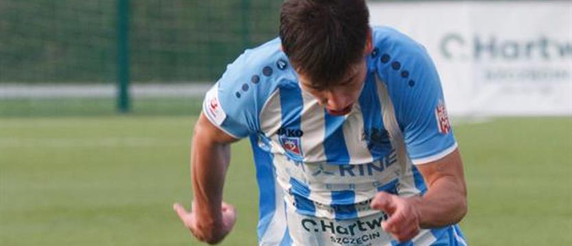 Piłka nożna. Błękitni i Flota świętowali w III lidze