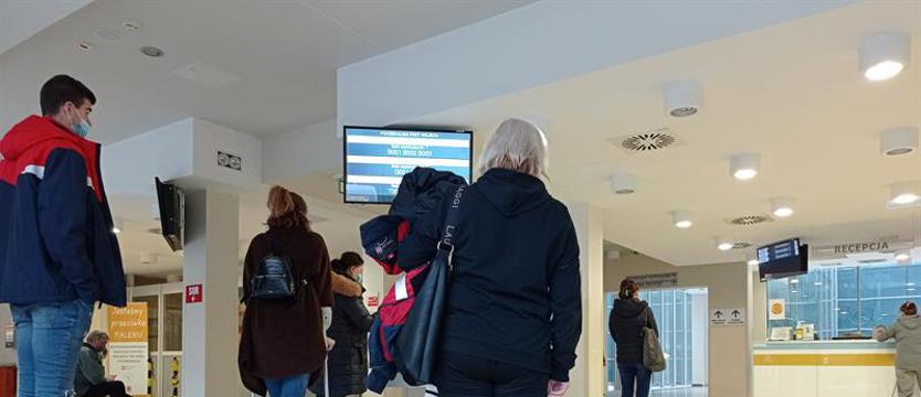 Na wizytę u specjalisty wciąż trzeba się naczekać. Do endokrynologa rok lub dłużej...