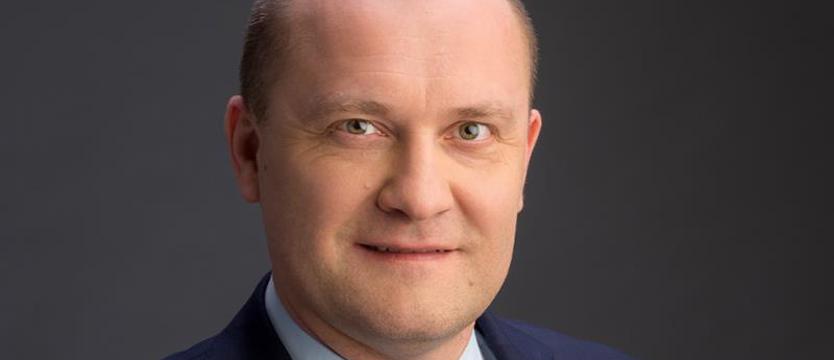 Krzystek, obok m.in. Trzaskowskiego, promuje czytanie. Poleca też książki o Rosji i te autorstwa Tokarczuk