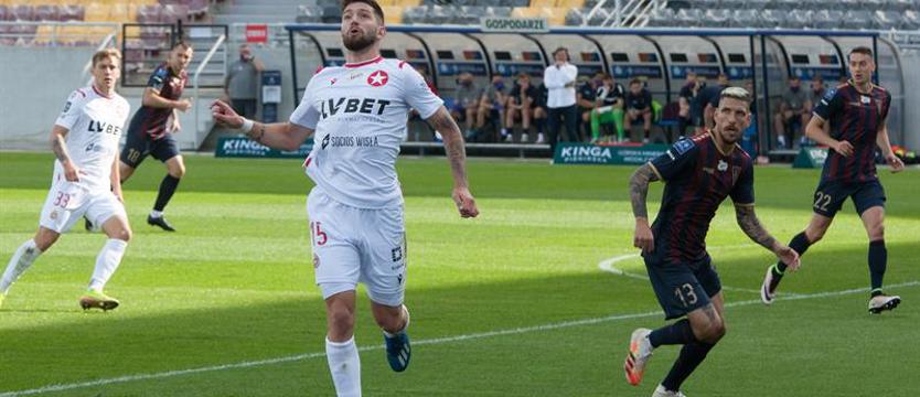 Carlos Silva transferem lata. Pogoń mocniejsza niż przed rokiem?