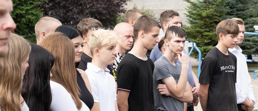 Pasowanie na ucznia rzemiosła. Najpopularniejsze fryzjerstwo i mechanika samochodowa