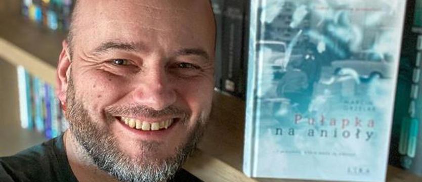 Debiutant w czepku urodzony. „Wszyscy siedzimy w jakichś pułapkach”