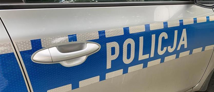 Pościg za pijanym kierowcą i kolizja na Dąbrowskiego