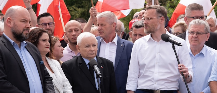 Jarosław Kaczyński na granicy w Rosówku. Prezes PiS zapowiedział referendum w sprawie migracji
