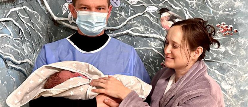 Drzewo nad porodówką. Już 200 listków z imionami noworodków