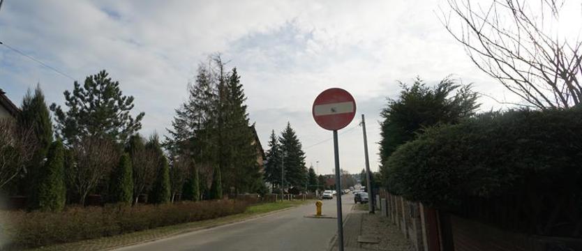 Na styku gmin Szczecin i Dobra. Chcą spokoju i przywrócenia szlabanu