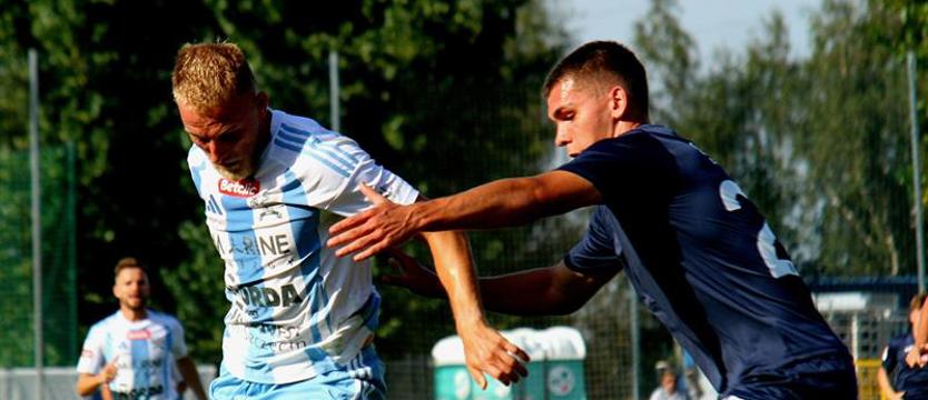 Piłka nożna. Udany debiut Tomasza Kafarskiego w Świcie