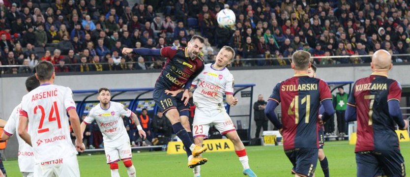 Piłka nożna. Pogoń przegrała z Rakowem i odpadła z Pucharu Polski