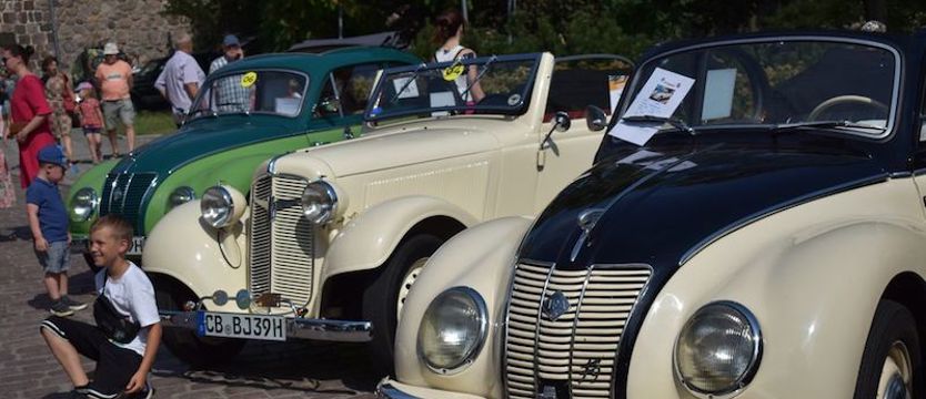 XIV Miedwiański Zlot Pojazdów Zabytkowych. Pokażą eleganckie auta