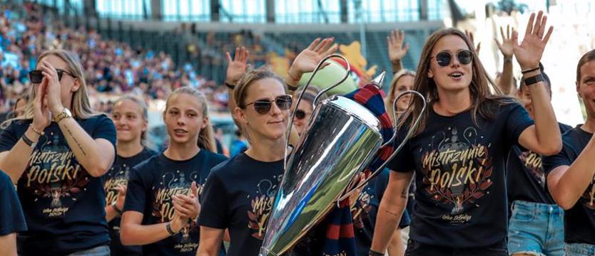 Piłka nożna. Szczecińskie mistrzynie wracają do gry