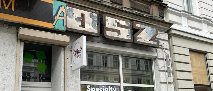 Trzy litery – wiele emocji. Gratka dla miłośników PRL