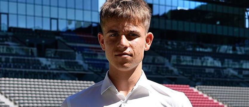 Piłka nożna. Reprezentant Kanady w III-ligowej Pogoni