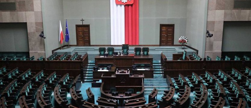 Wyborczy sondaż Ipsos late poll. Wyniki trochę się różnią od exit poll