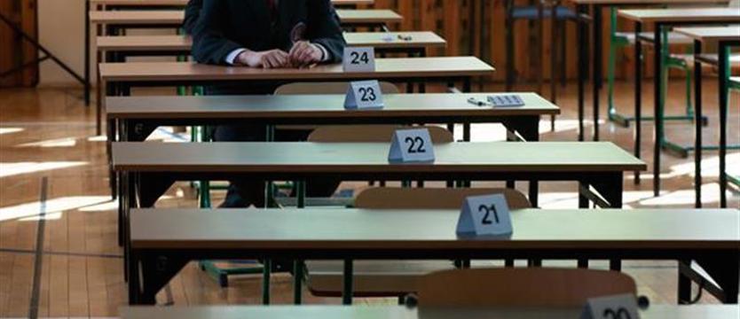 Uwaga bomba - policjanci na maturze!