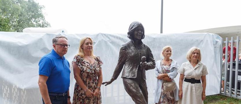 Uroczyste odsłonięcie pomnika Heleny Majdaniec