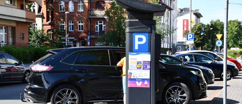 Parkowanie z kartą w Świnoujściu. Większość za dwa razy po 30 minut